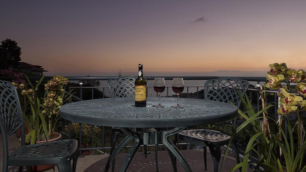 Paradise House Calheta Bagian luar foto